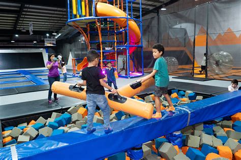 trampoline park freeport il  Friday-SaturdayEpic Attractions in Fairview Heights, IL